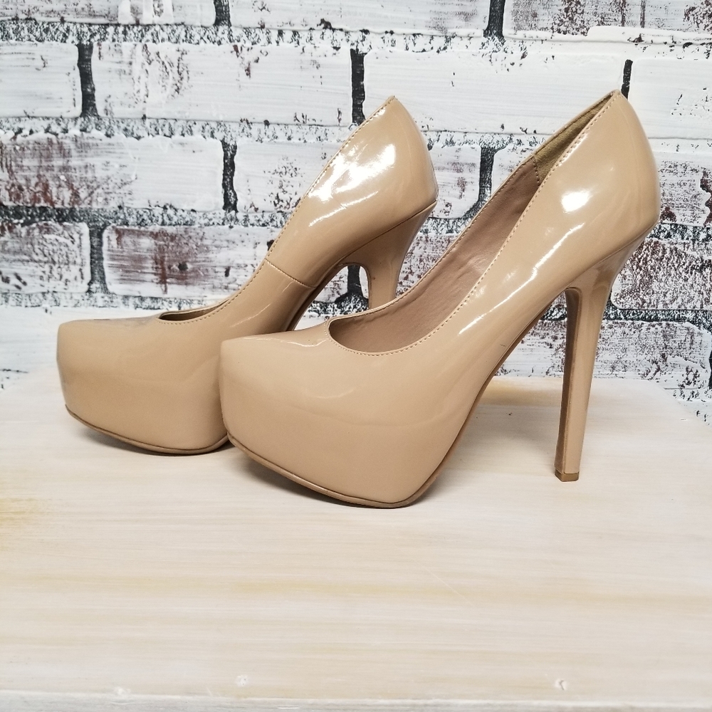 Chinese Laundry patent leather heels in size 9.